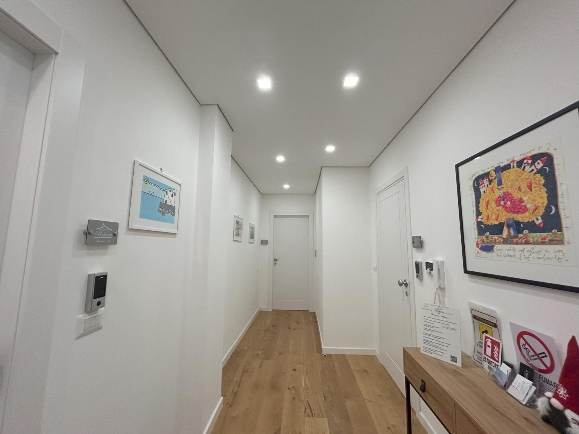 A Casa Di Roberta Apartment ซาแลร์โน ภายนอก รูปภาพ