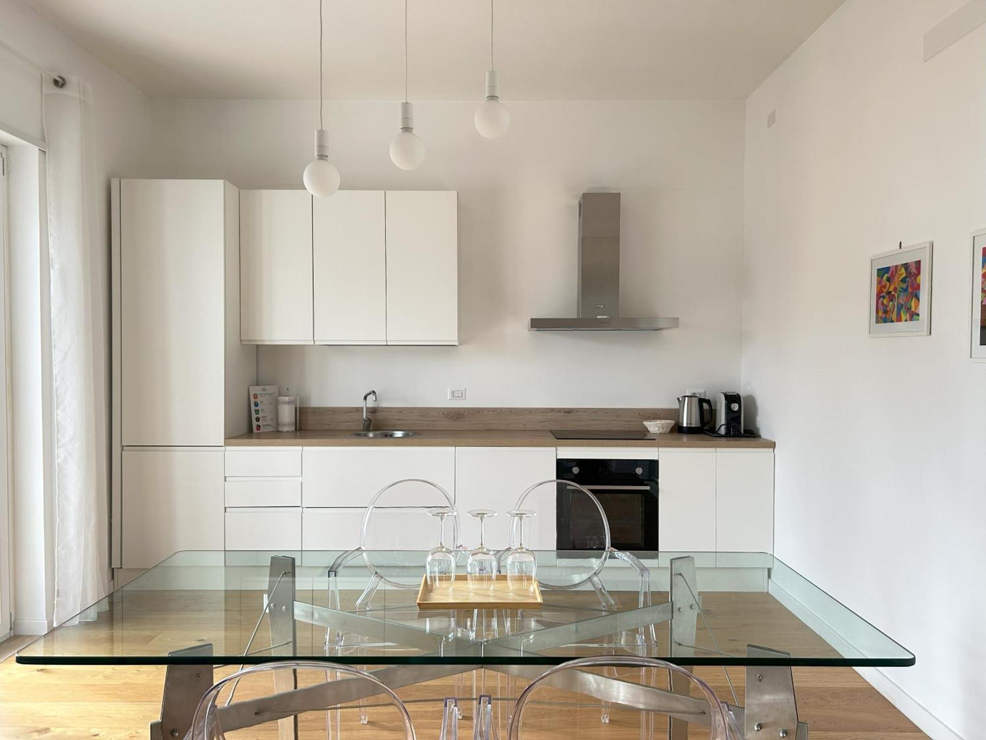 A Casa Di Roberta Apartment ซาแลร์โน ภายนอก รูปภาพ