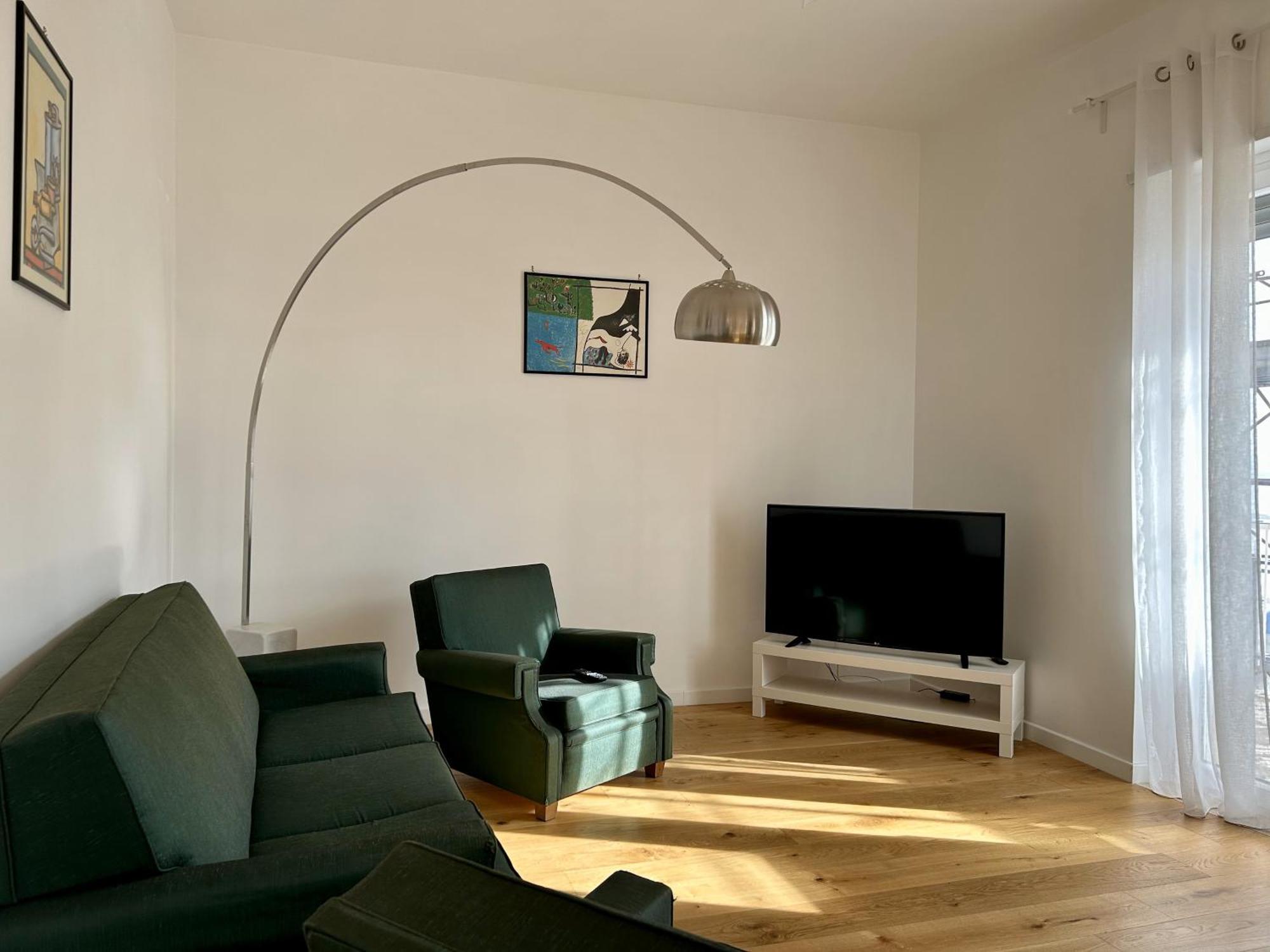 A Casa Di Roberta Apartment ซาแลร์โน ภายนอก รูปภาพ